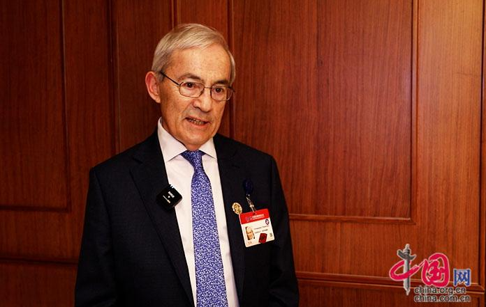 诺贝尔经济学奖获得者：我对2025年中国经济感到乐观_中国访谈